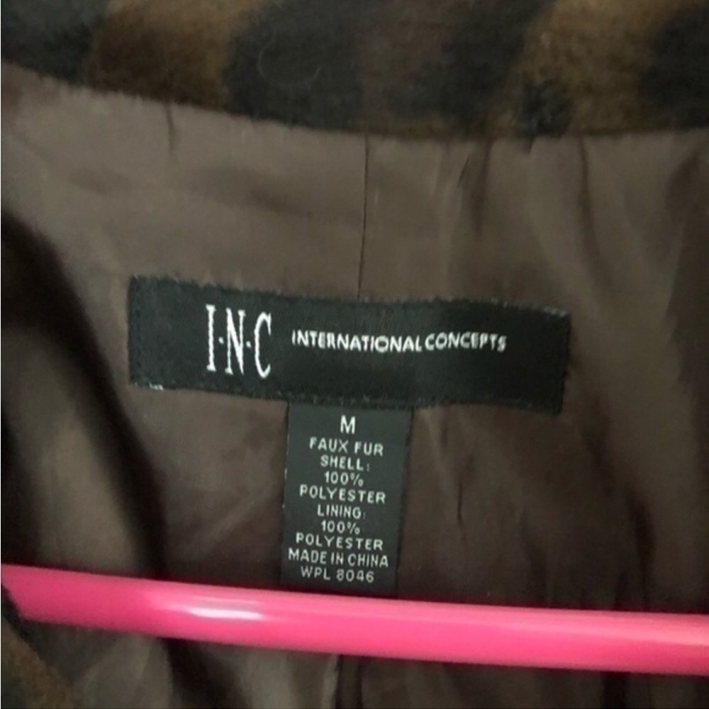 Leopard Print Three Button Jacket - Picture 5 of 8